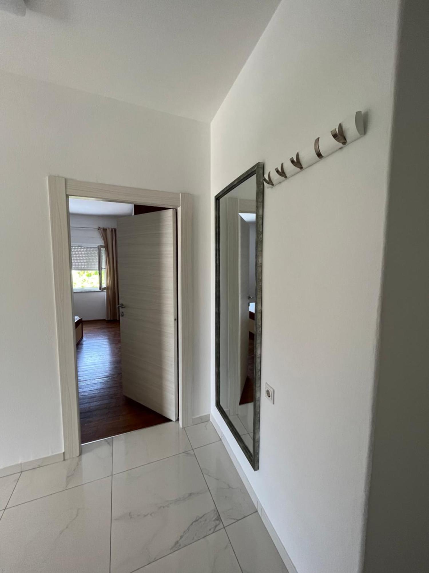 Apartment Leona & Doris Bibinje Bagian luar foto